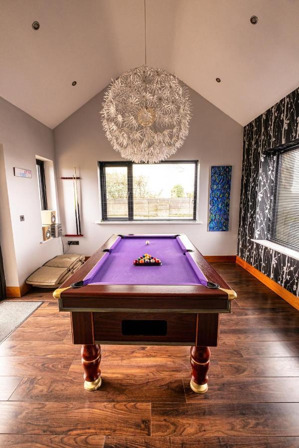House By The Sea & Golf Course Vila Enniscrone Exterior foto