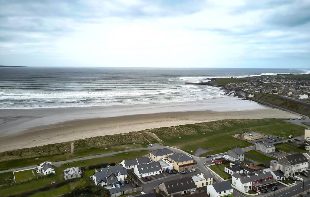 House By The Sea & Golf Course Vila Enniscrone Exterior foto